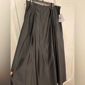 Black gown maxi skirt NWT
